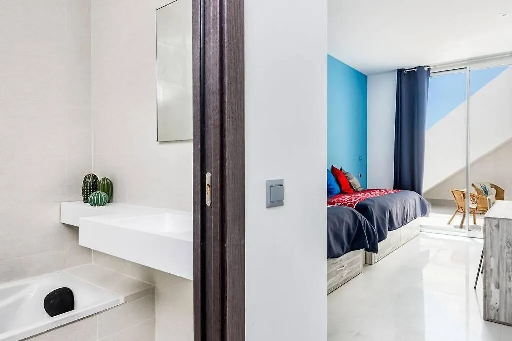 Villa Punta Lara نيرخا 0*,  إسبانيا