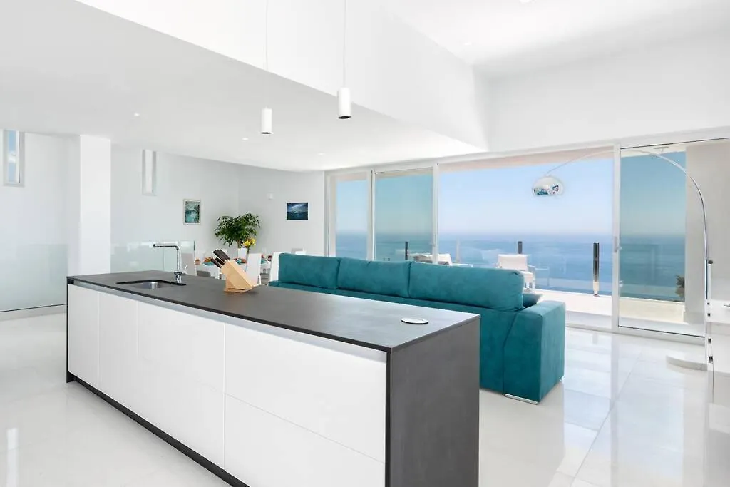 Villa Punta Lara نيرخا إسبانيا